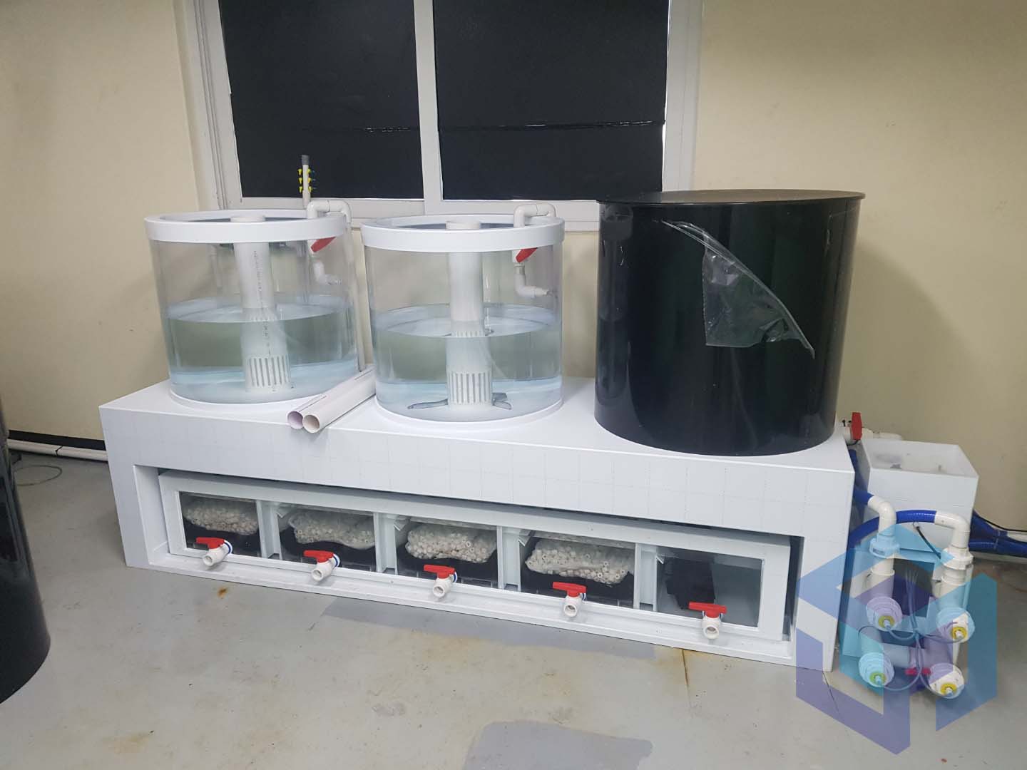 원형 연구용 수조.jpg